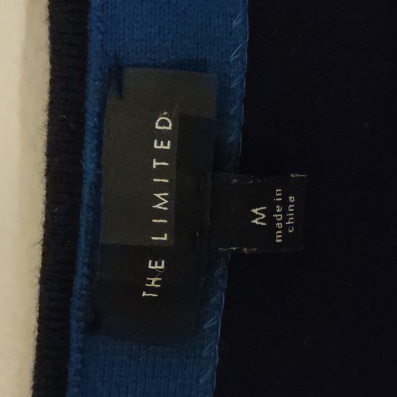 Blue striped sweater - Picture 2 of 2